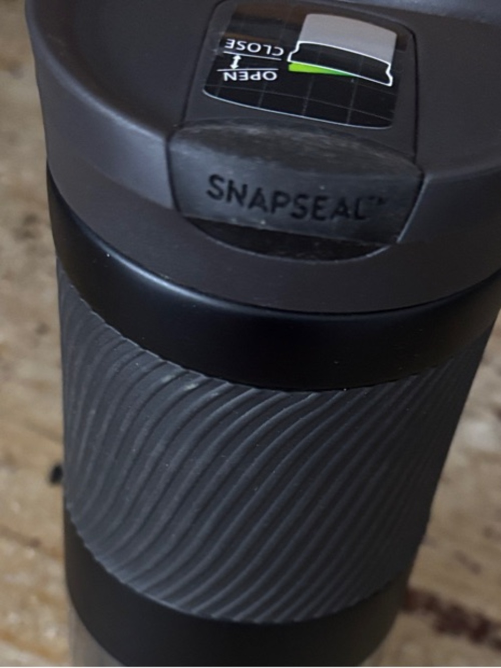 Contigo Black and Gray SNAPSEAL Travel Tumbler